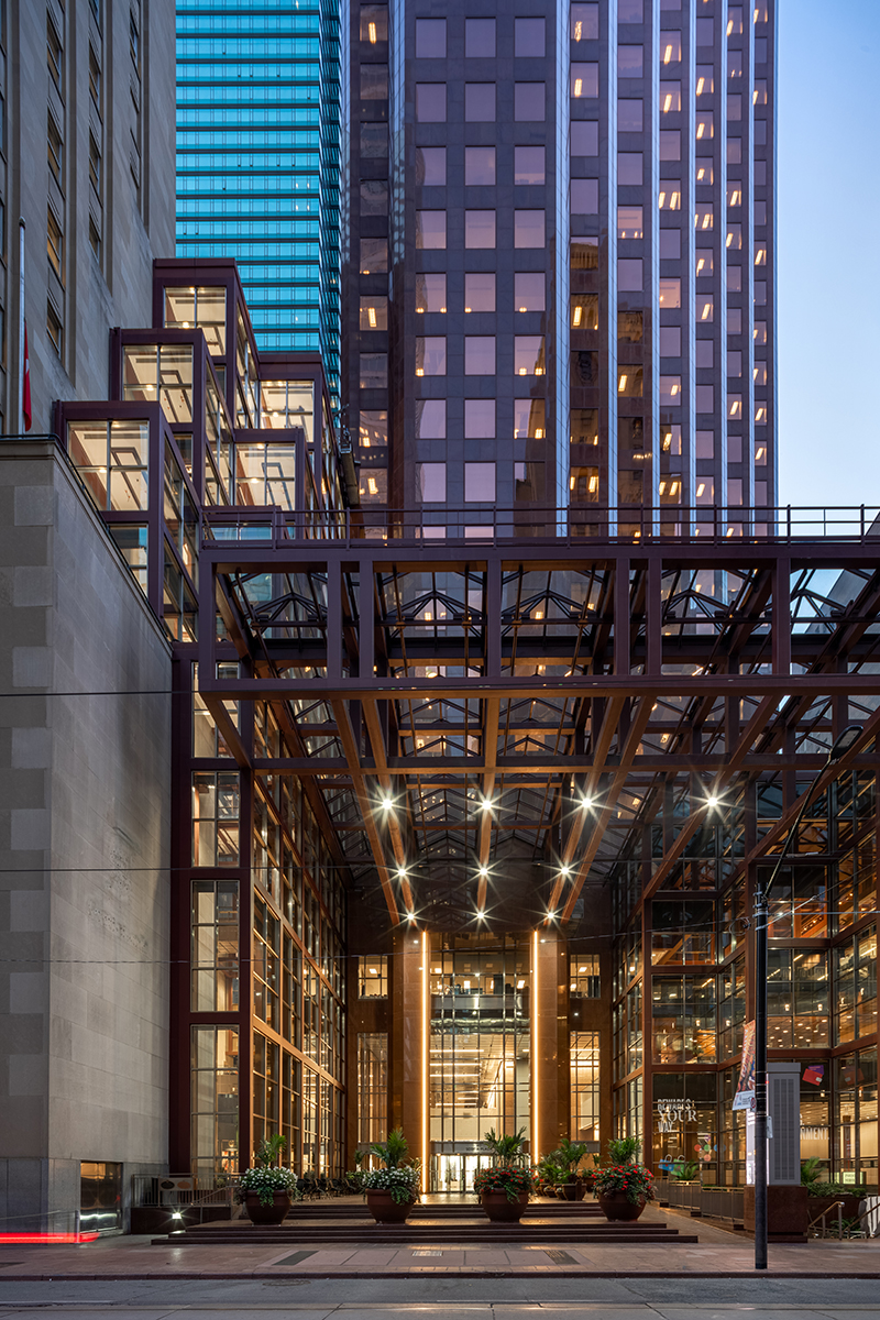 The shoe company scotia plaza store